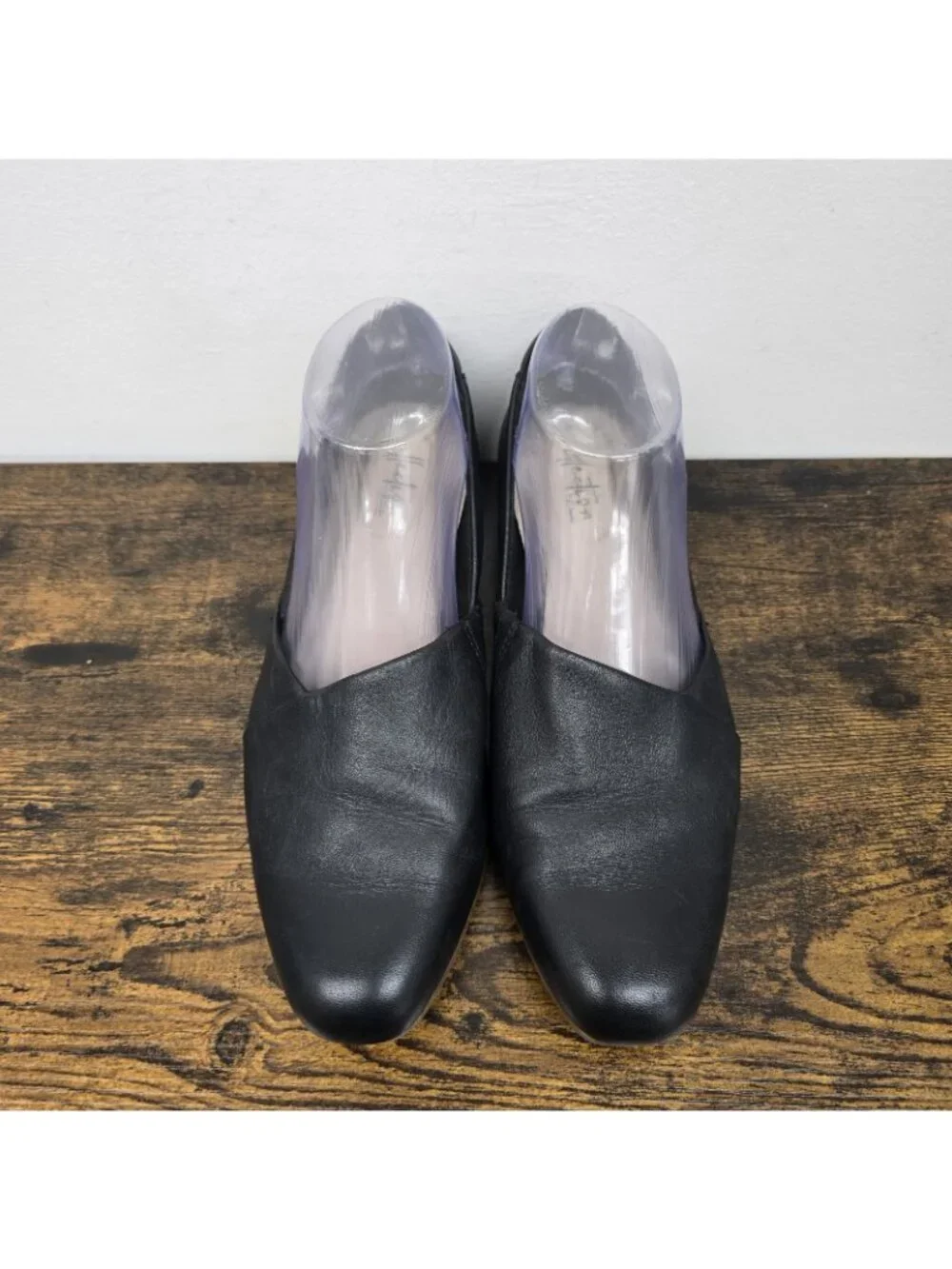 Clarks Juliet Palm Leather Loafer Size 8.5M Slip On Shoes Low Heel Casual Black